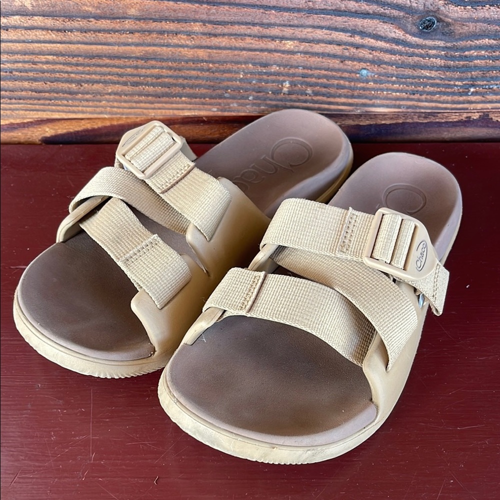 Chaco Chillos Tan Slides